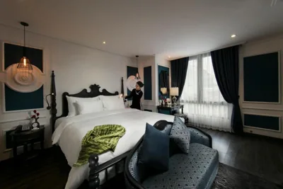 Honeymoon City View — JM Marvel Hotel & Spa